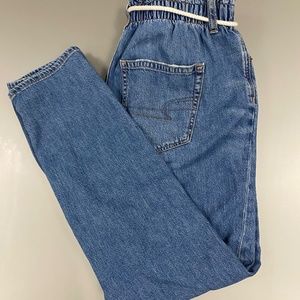 American Eagle Mom jeans